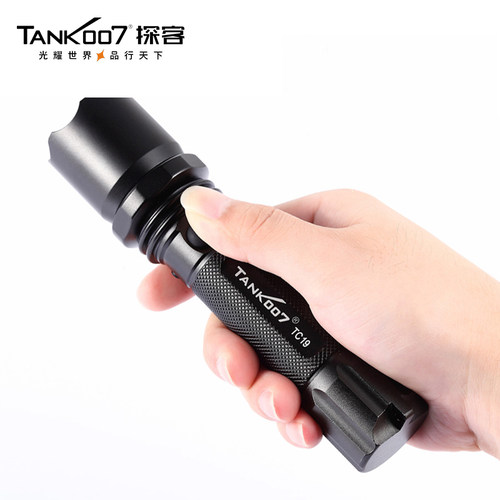 tank007巡逻强光手电筒战术多功能充电强光远射500m手电高亮TC19 - 图1