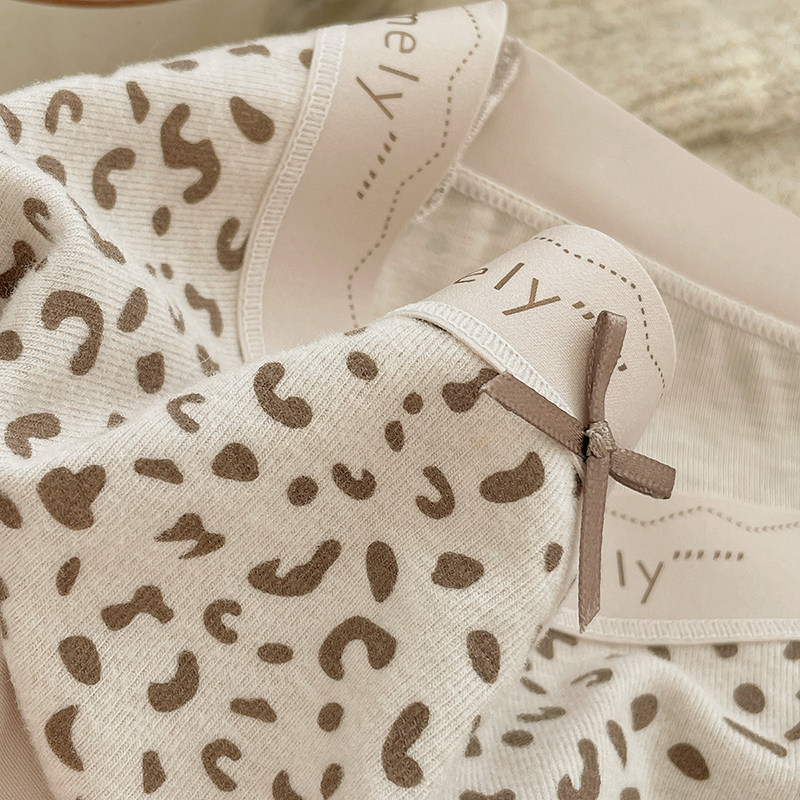 亲肤软糯内裤女生纯棉全棉裆秋冬新款加大码中腰少女三角短裤,淘宝优惠券,粉丝福利购,淘宝优惠卷