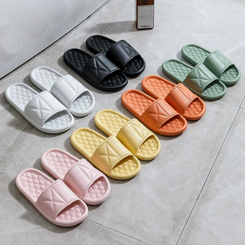 Женщины Slipper Женщины Лето 2024 Новый дом в ванной комнате ванная комната для купания анти -скользящей пары дома прохладные перетаскивание мужчин