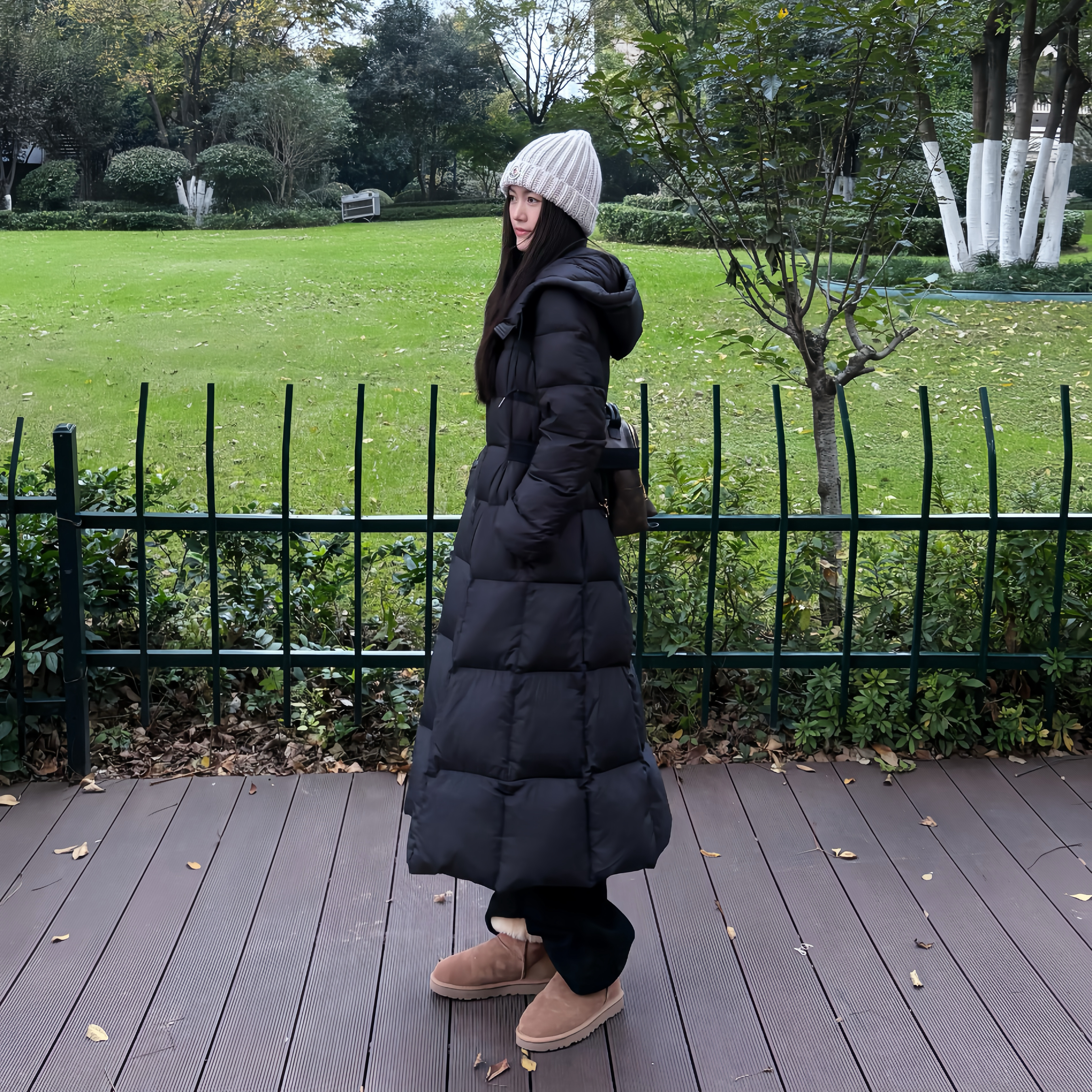 在逃公主90白鸭绒过膝长款保暖连帽收腰显瘦羽绒服外套冬季新款 - 图0