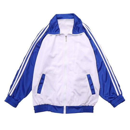 The same style of student sportswear worn by Internet celebrities in that year's school uniform