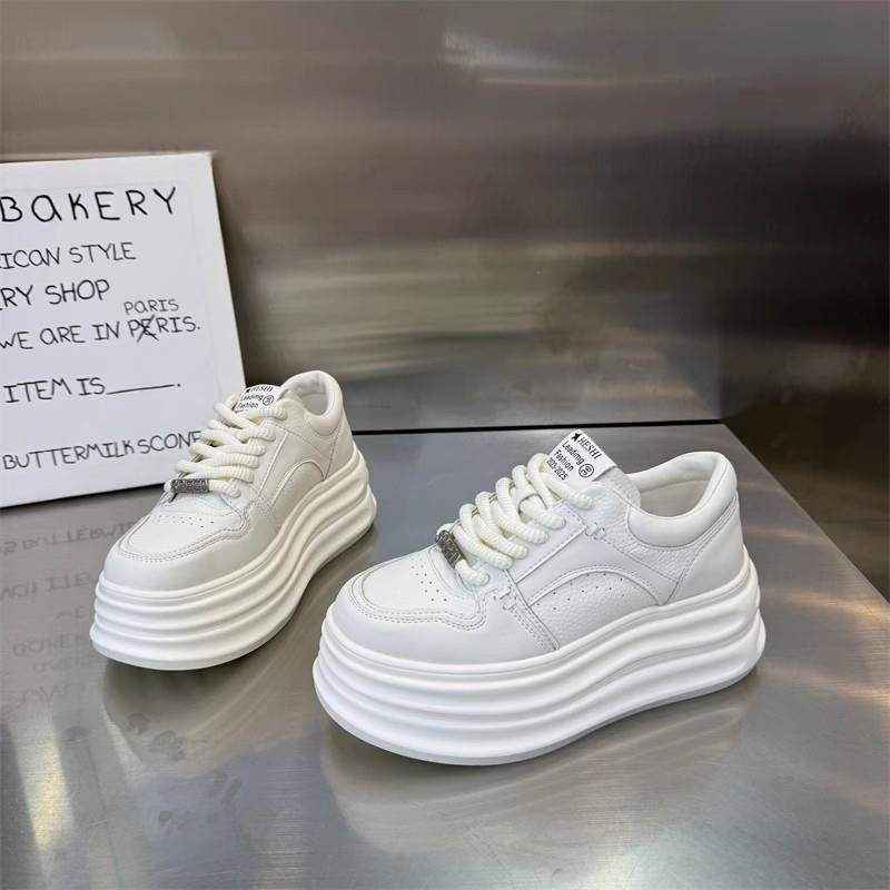 时尚厚底小白鞋女2026年秋季新款小个子增高透气百搭运动休闲板鞋,淘宝优惠券,粉丝福利购,淘宝优惠卷