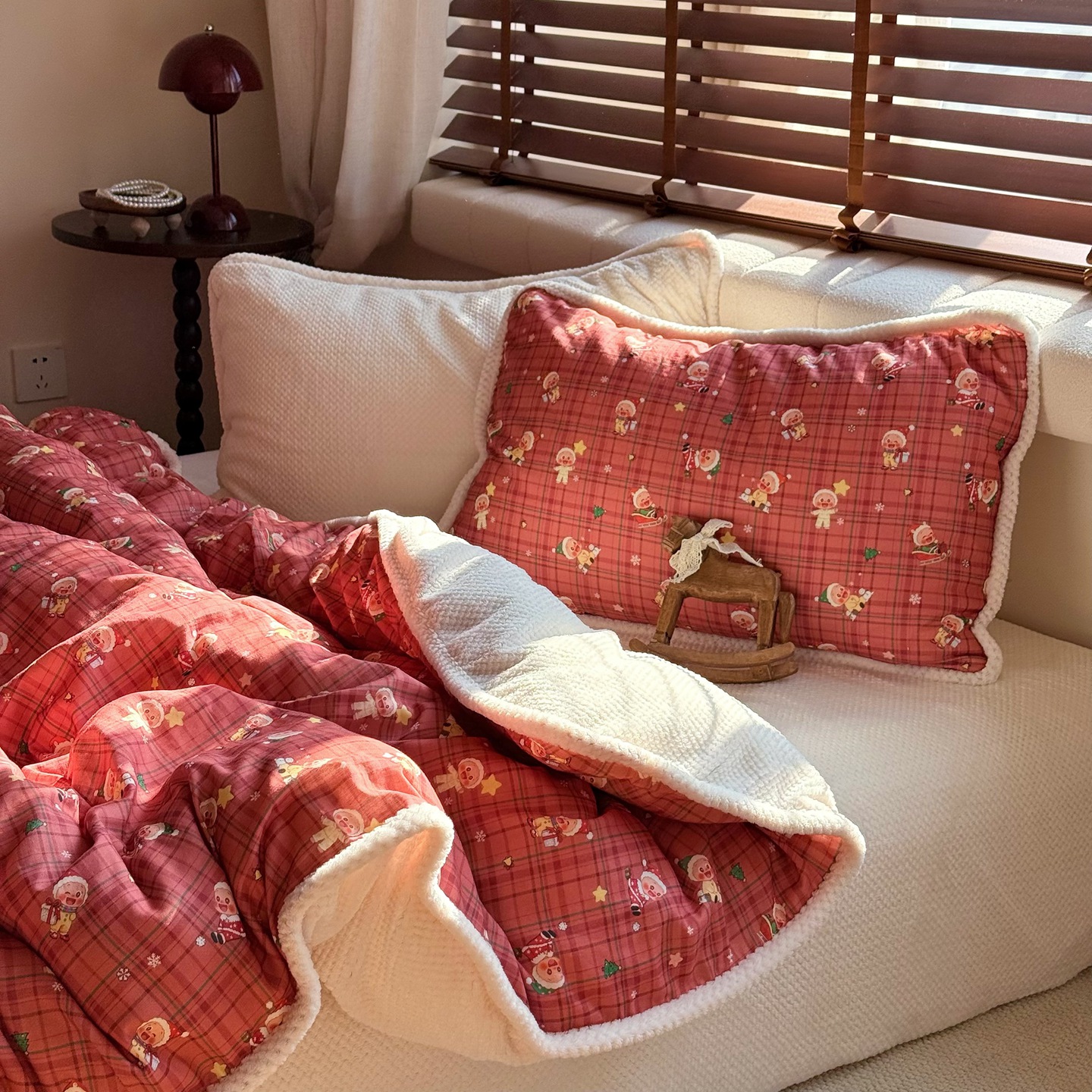 韩式卡通棉加绒保暖床上四件套一面全棉双层纱一面华夫格暖绒被套 - 图1