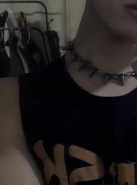 男生人猿泰山体育生铆钉项链