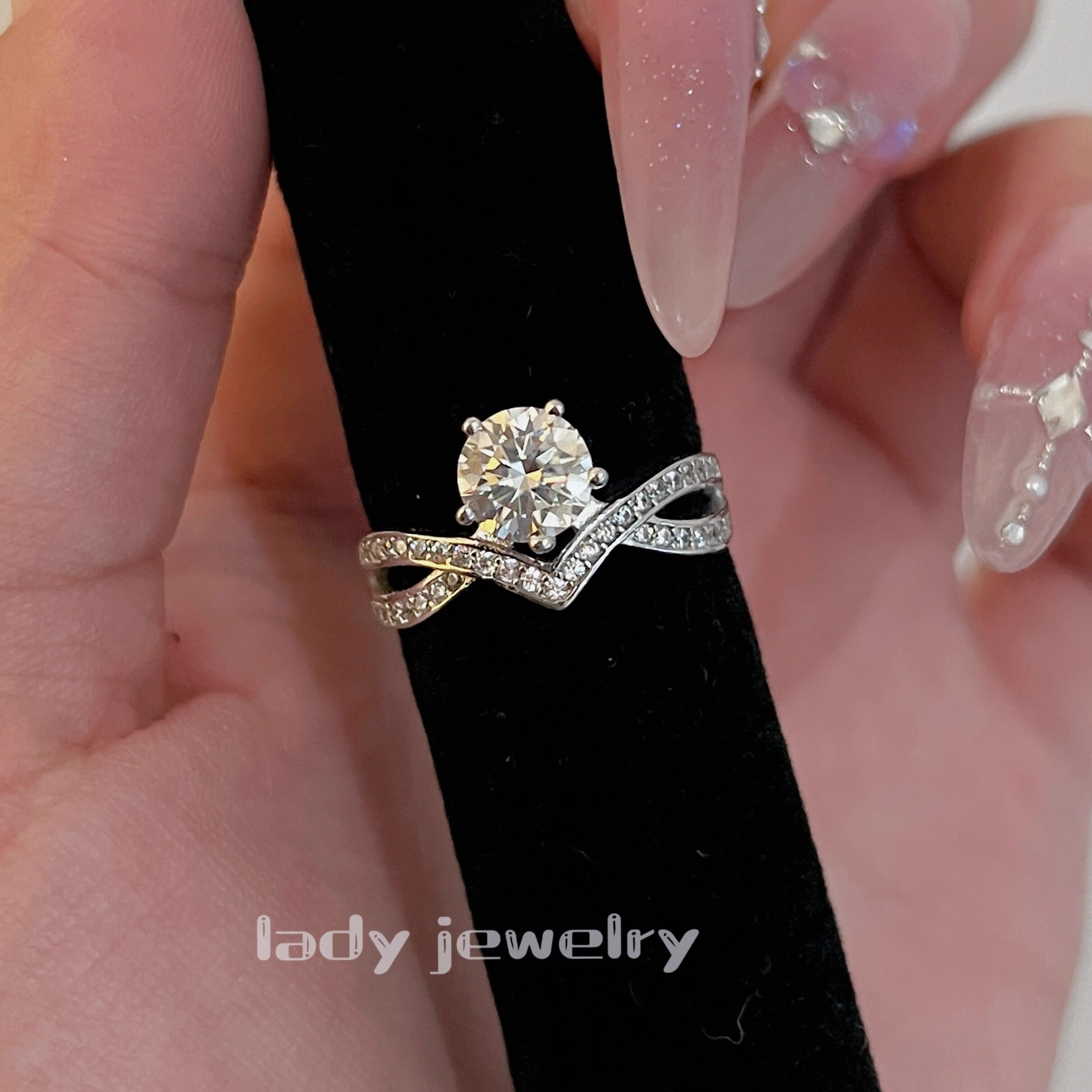 Leidy Haute Couture One Carat Moissanite S925 Silver Plated with Real Gold Love Wing Ring
