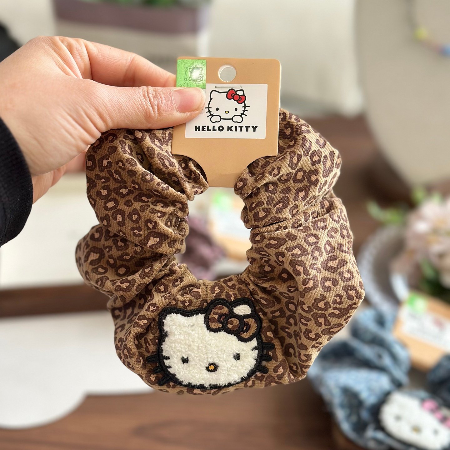 正版豹纹凯蒂猫大肠发圈粉蓝色发束少女俏皮可爱丸子头发绳头饰品,淘宝优惠券,粉丝福利购,淘宝优惠卷