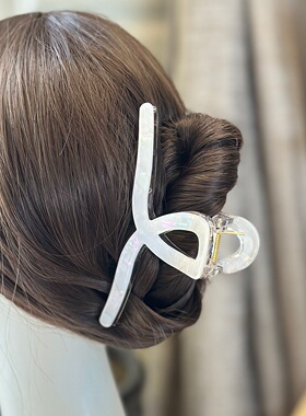 人鱼姬云朵抓夹异形后脑勺鲨鱼夹