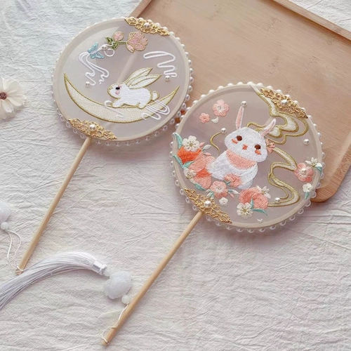 Фан -фан -шоу для фанатов Palm Hanfu Girl Embroidery Twin Fan Fan Fan Fan Fan Fan Little Arraint Wind Dance Fan Fans Classic Fanus