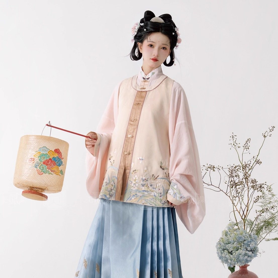 无贰集【抱幽】兰花刺绣明制短比甲粉色对襟袄马面裙春秋款汉服,淘宝优惠券,粉丝福利购,淘宝优惠卷