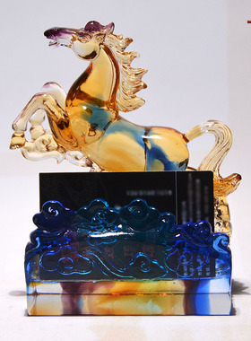 琉璃一马当先高档名片座定制logo