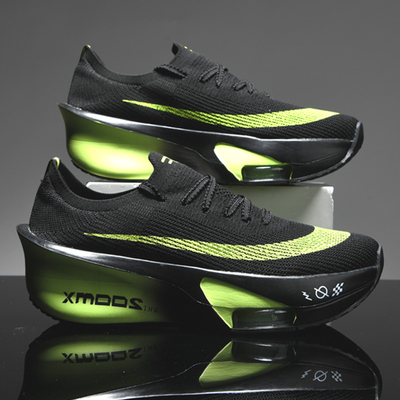 竞速碳板跑鞋减震回弹运动鞋男女同款户外防滑透气中大童气垫潮鞋 - 图3