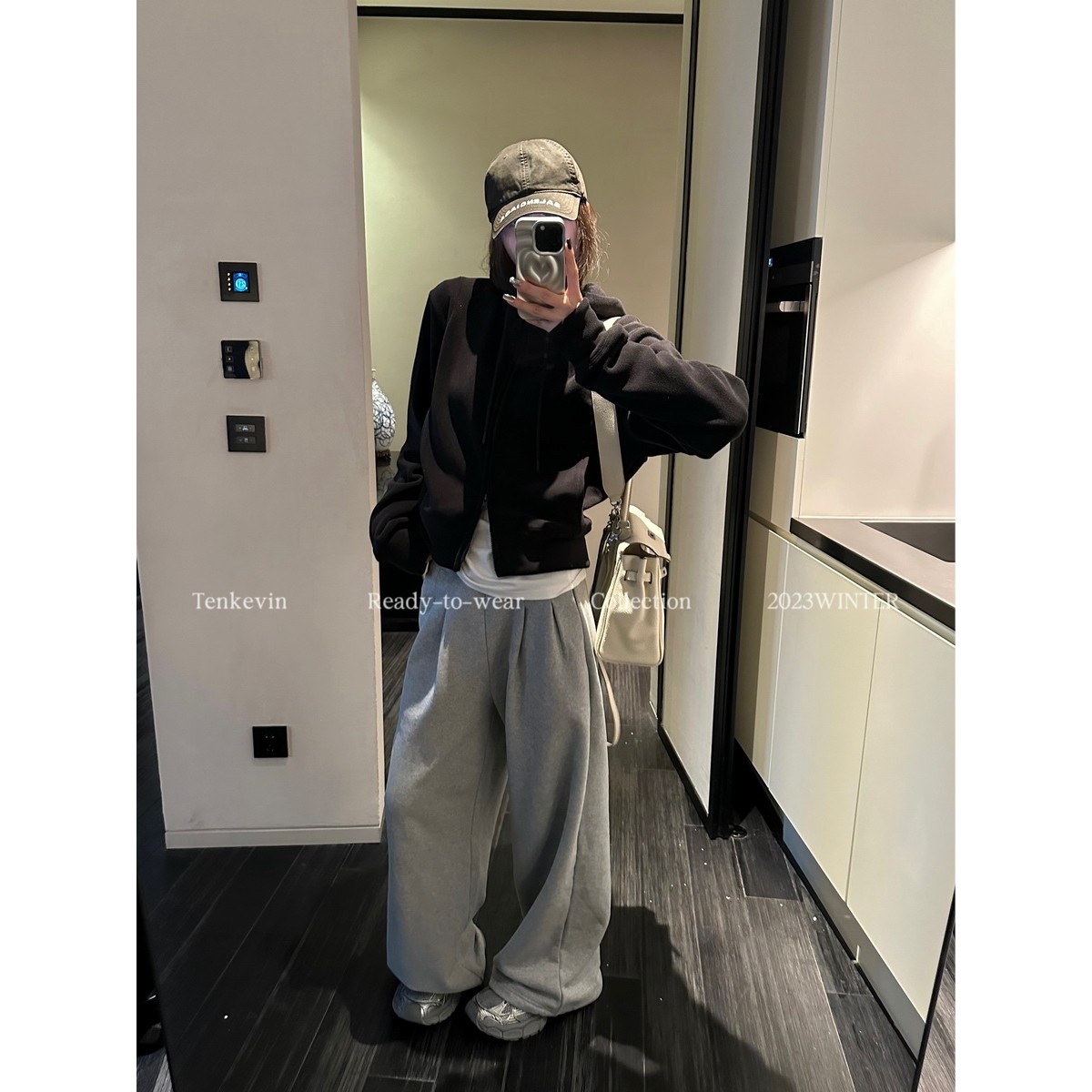 十一石 冬日摩洛哥 黑色双拉链保暖摇粒绒立领连帽卫衣女短外套ll,淘宝优惠券,粉丝福利购,淘宝优惠卷