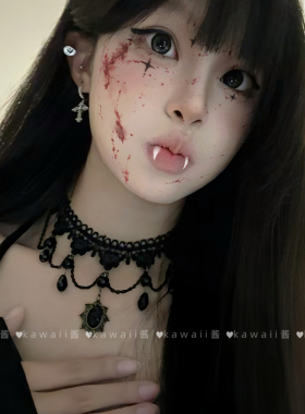 纯欲黑色蕾丝吊坠项链