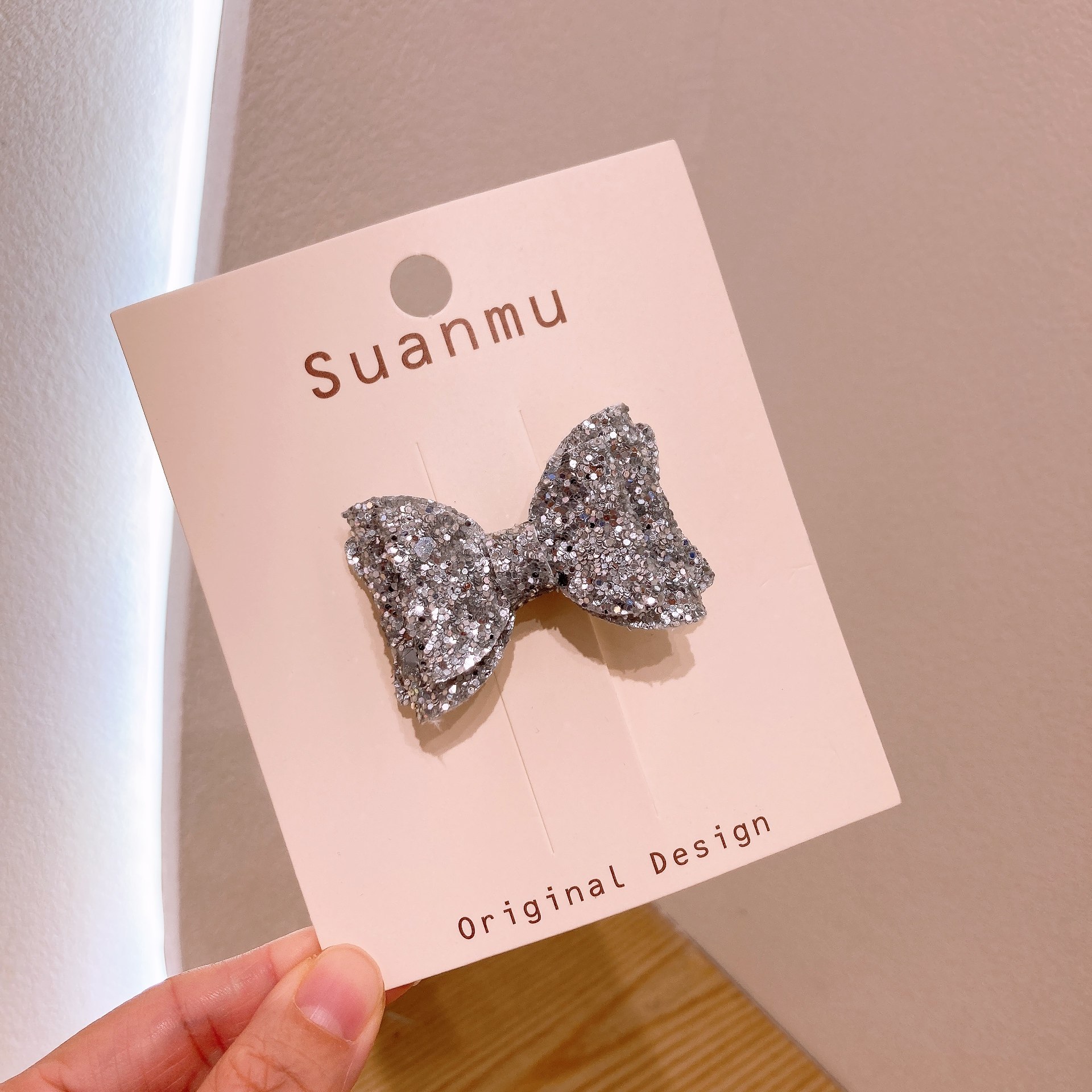 新年经典蝴蝶结儿童发夹亮片领结发卡宝宝边夹公主头饰可爱发饰,淘宝优惠券,粉丝福利购,淘宝优惠卷