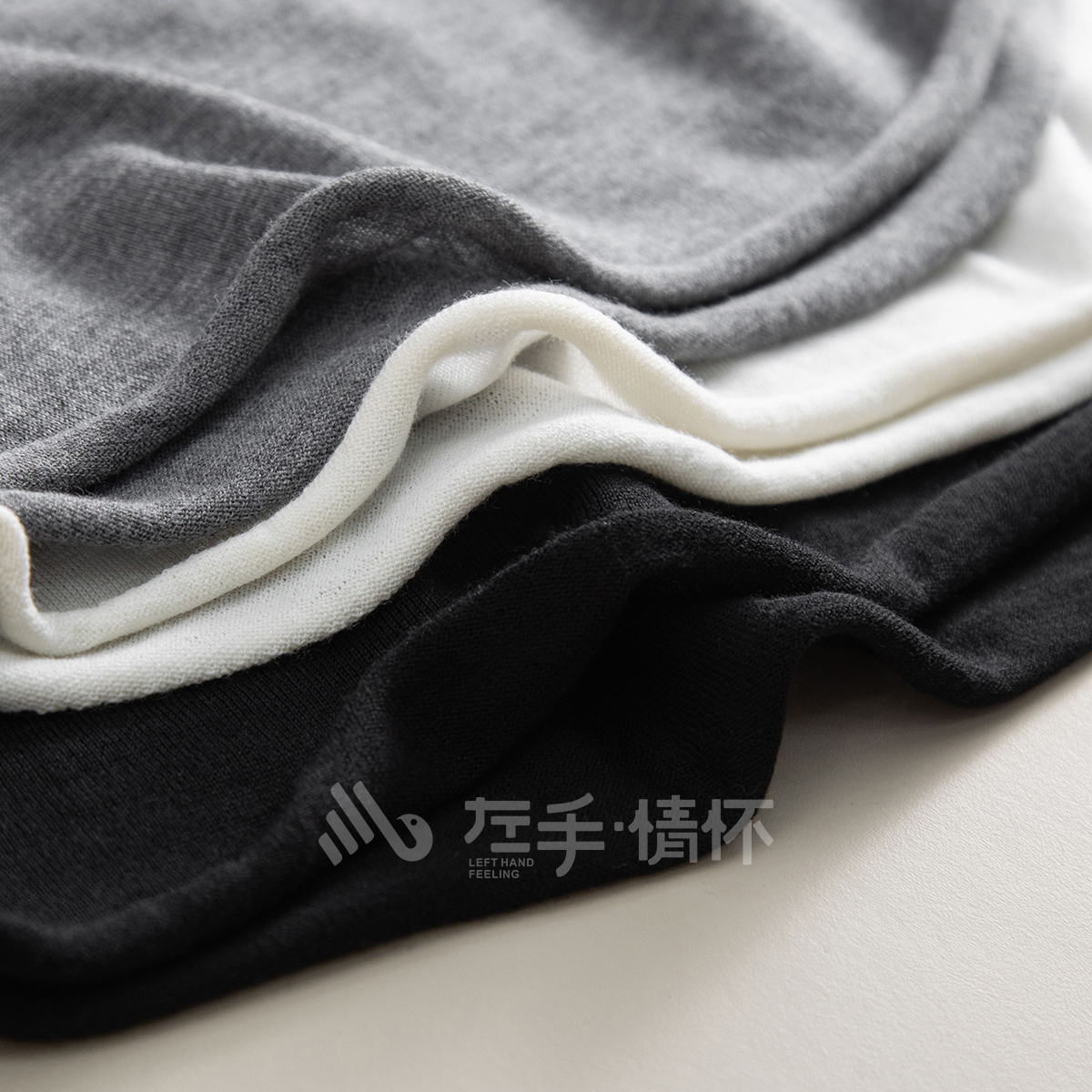 小众设计感 CHAO细美丽诺羊毛宽松A字下摆短款纯色长袖针织衫上衣 - 图2