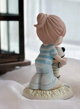 Precious Moments水滴娃娃妈妈带儿子陶瓷人物摆件家居艺术