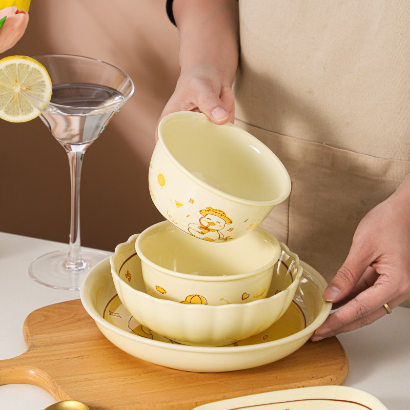 釉下彩卡通陶瓷盘碗餐具套装组合可爱奶油风家用鱼盘菜盘子米饭碗