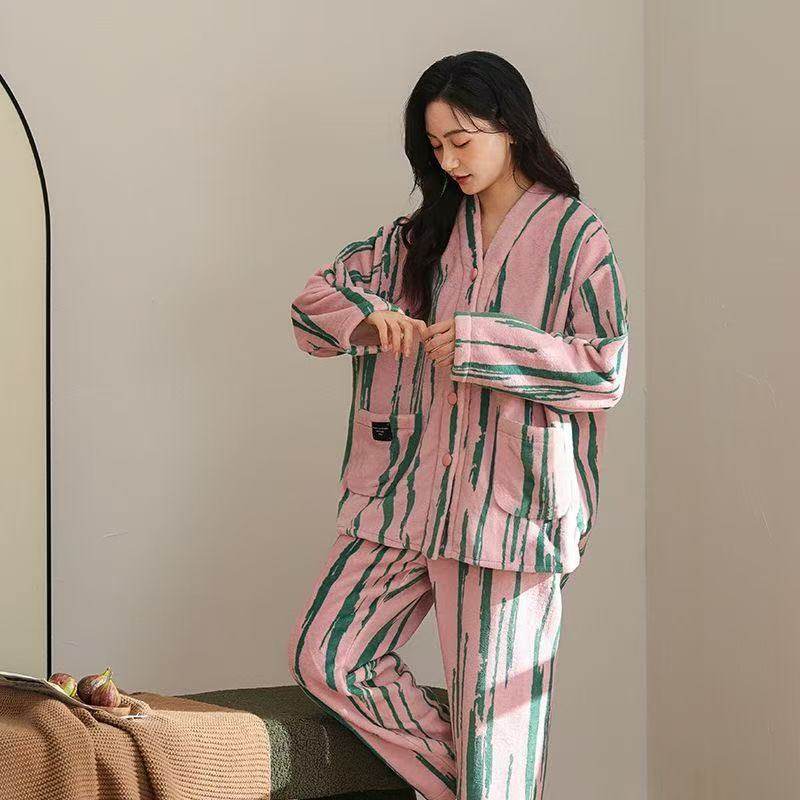 汀伊兰品牌珊瑚绒卡通睡衣女秋冬加绒加厚连帽家居服套装2023新款,淘宝优惠券,粉丝福利购,淘宝优惠卷