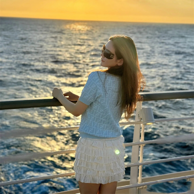 2025新款连衣裙背心吊带洋气撞色提花天丝针织短袖T恤春夏季女装 - 图1