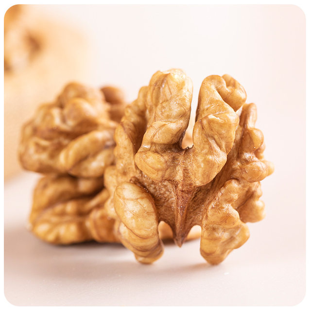 Chunjiangyue paper-skinned walnut kernels 250g Xinjiang ripe walnut kernel meat nuts roasted nuts dried fruit snacks for pregnant women new year