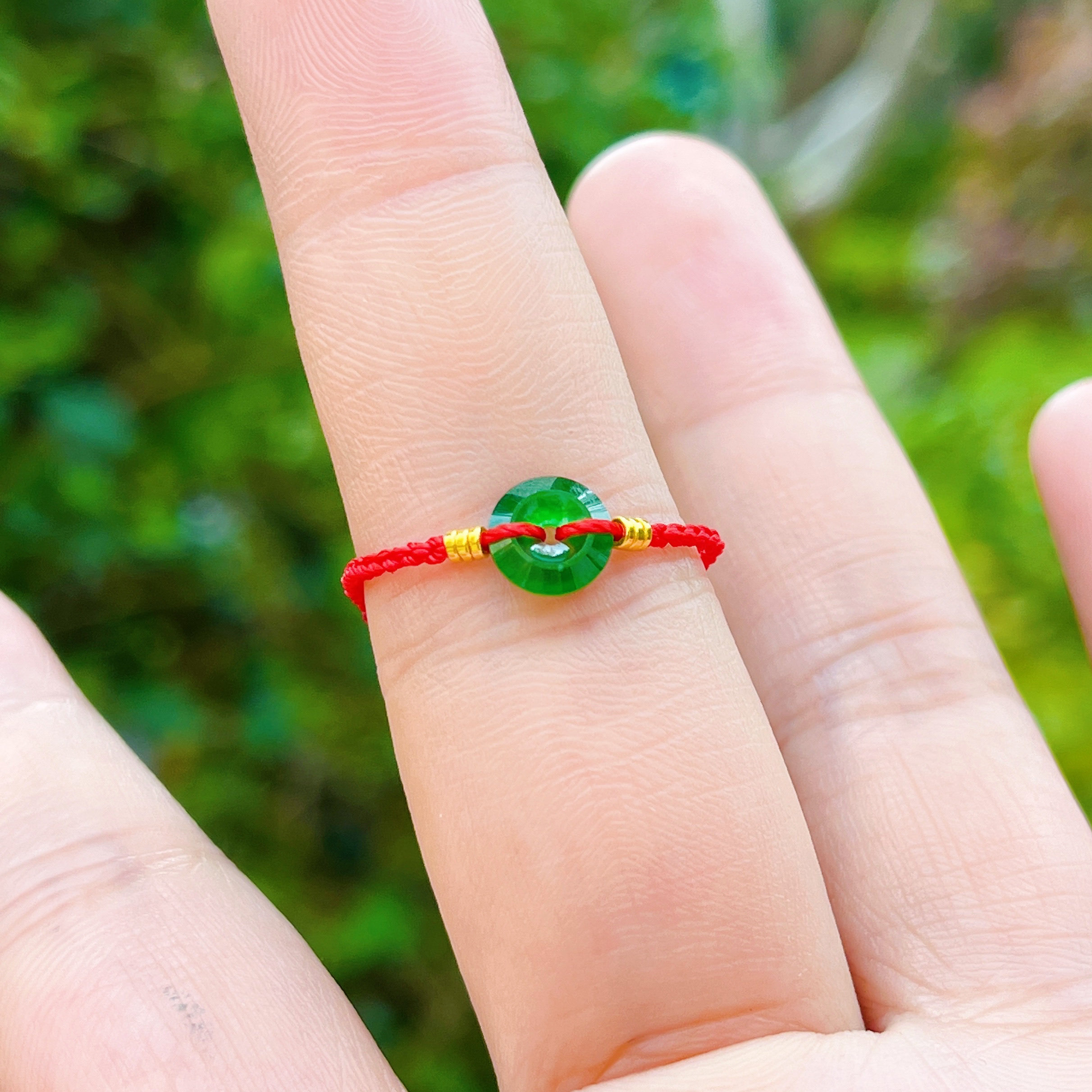天然冰辣阳绿色翡翠平安扣编织款女戒指新中式可调节黄金红绳礼物,淘宝优惠券,粉丝福利购,淘宝优惠卷