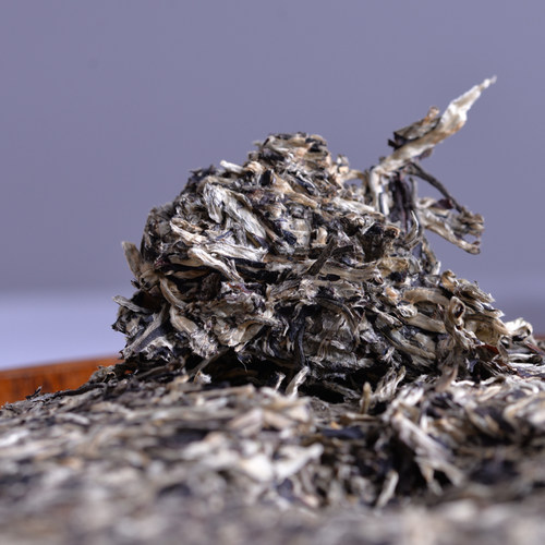 云南普洱白茶月光白老树茶月光美人茶357g乔木老树纯料饼茶包邮 - 图1
