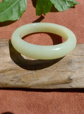 油润53mm正宗玉石若羌老料挂件