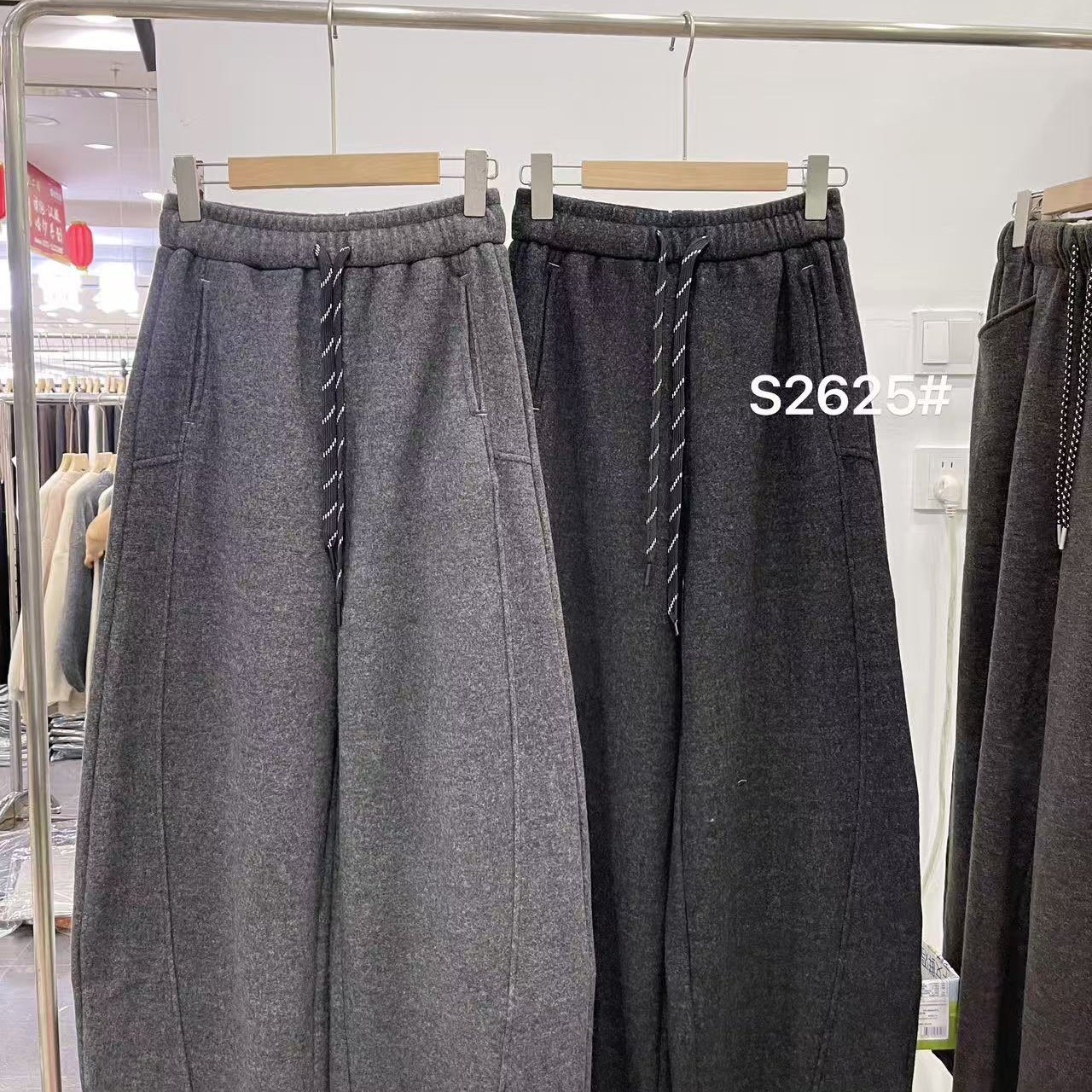 奶芙绒阔腿裤女冬季新款松紧腰抽绳宽松显瘦百搭休闲弯刀裤特0.8 - 图1