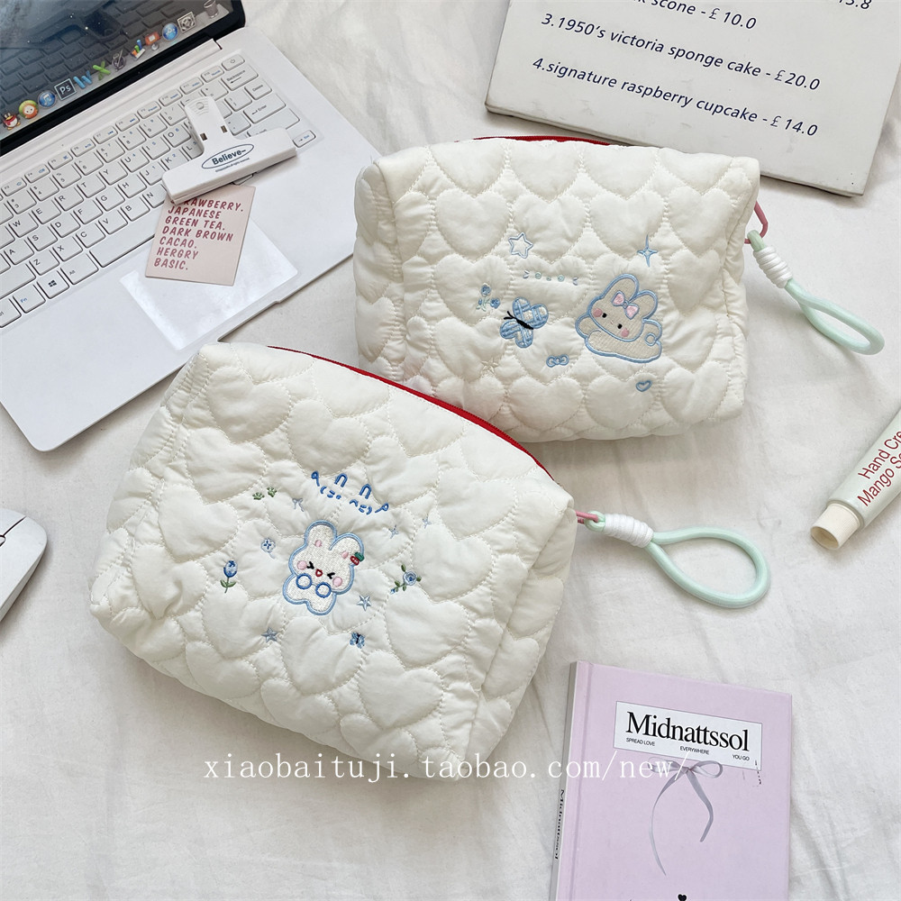 小白兔几 卡通可爱手拿化妆包女便携式大容量洗漱品护肤品收纳袋,淘宝优惠券,粉丝福利购,淘宝优惠卷