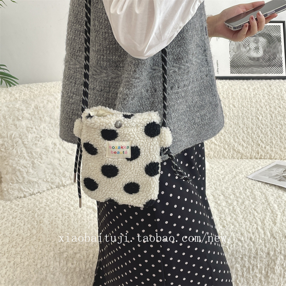 小白兔几 秋冬毛绒爱心款收纳袋逛街单肩斜挎包手机化妆品整理包,淘宝优惠券,粉丝福利购,淘宝优惠卷