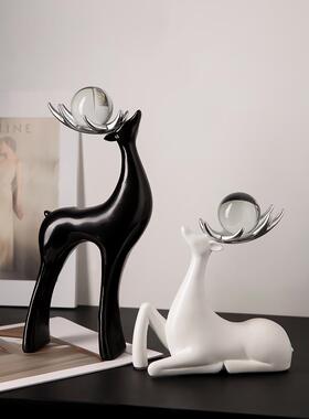 水晶球麋鹿摆件轻奢高档家居客厅玄关电视柜酒柜创意黑白鹿装饰品