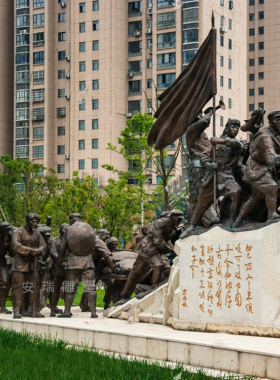 铸铜红军人物玻璃钢树脂仿铜红色党建文化八路军长征抗战人物雕塑