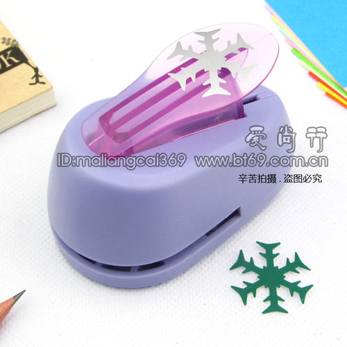 卡乐宝打花器压花器压花机雪花款新年新款圣诞装饰上海发货 - 图2
