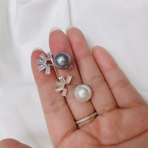 Защитное белье, невидимая брошь, булавка, фиксаторы в комплекте