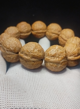 福利2.8云南野生蛇皮元宝铁核桃手串,皮质好油性大易上色!