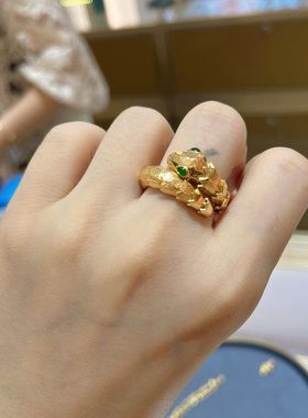 HTZS跨境新绿宝灵蛇戒指女2025新款轻奢时尚重工祖母绿蛇形手饰品