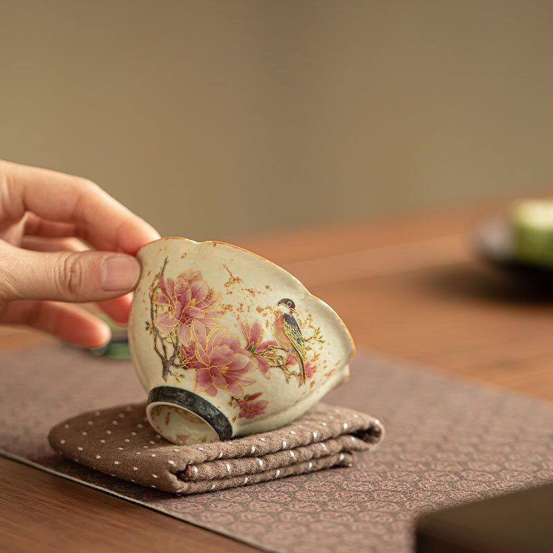 ZHG. Jingdezhen student master cup ceramic tea cup Kung Fu tea set tea cup underglaze color flower mouth household single cup