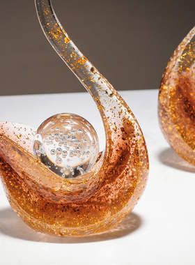 透明水晶球情侣艺术天鹅摆件轻奢高档家居玄关客厅酒柜电视柜装饰