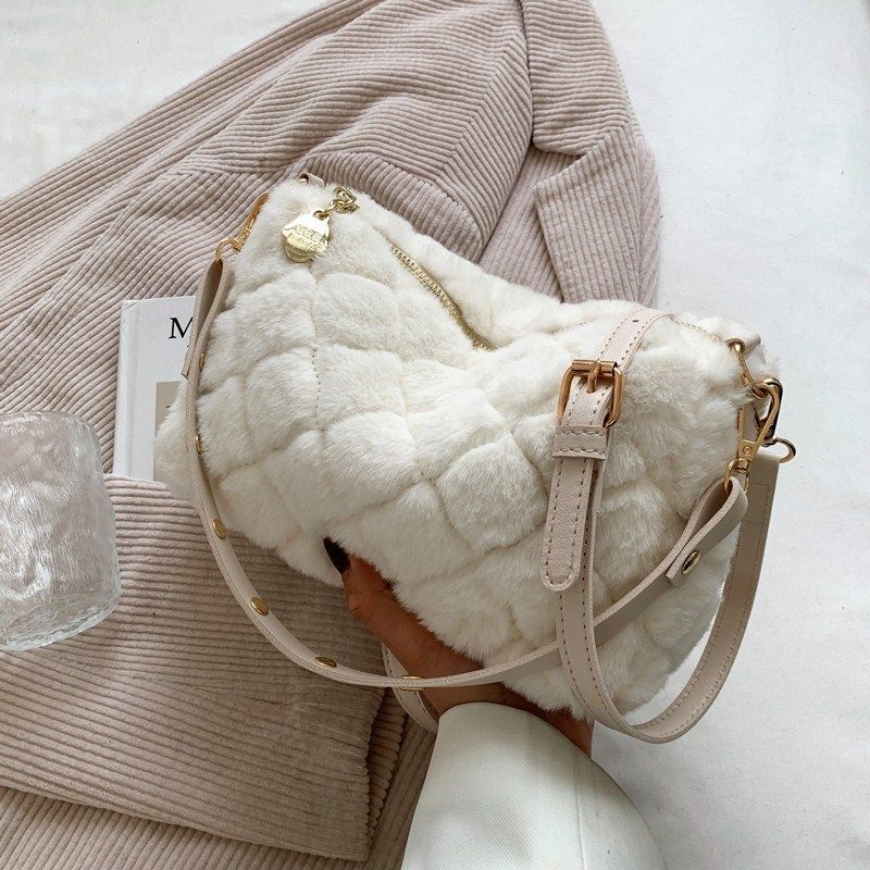 秋冬季2021新款小众百搭毛毛包包 雅莱仕女士包袋