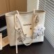 Large-capacity commuter tote bag with stylish design