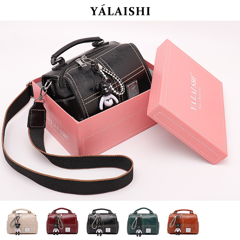 雅莱仕波士顿女2020新款潮枕头包包 雅莱仕女士包袋