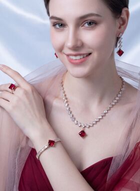 法式轻奢首饰四件套耳环吊坠锆石项链饰品宝蓝色方块时尚新娘配饰