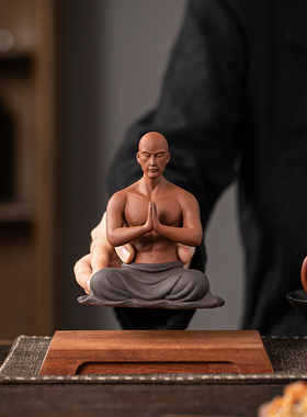 禅意紫砂人物小和尚摆件