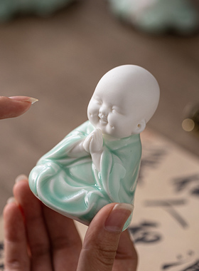 陶瓷招财开心弥勒佛小摆件办公室博古架青瓷笑佛像盆景花盆装饰品
