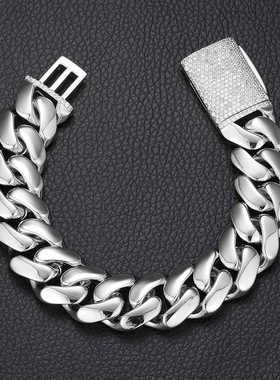 镀白金扣子镶钻大古巴手链