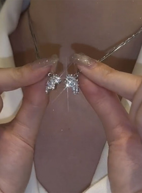 高级感磁吸心形吊坠气质时尚项链