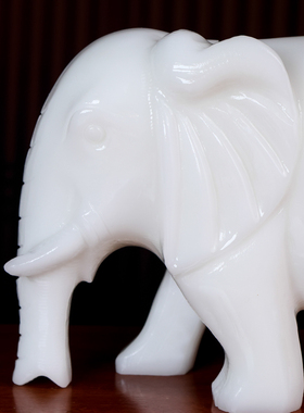 天然白玉吸水象如意玉石大象
