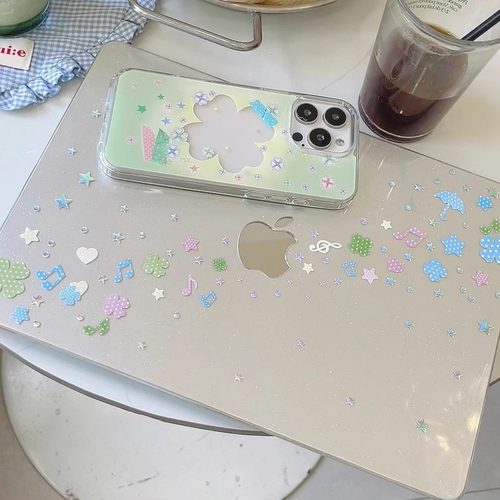 汪三岁「音符少女」韩风MacBook保护壳苹果笔记本2025款M4pro14寸16寸air13寸M1/M2/M3保护套配件镭射 - 图3