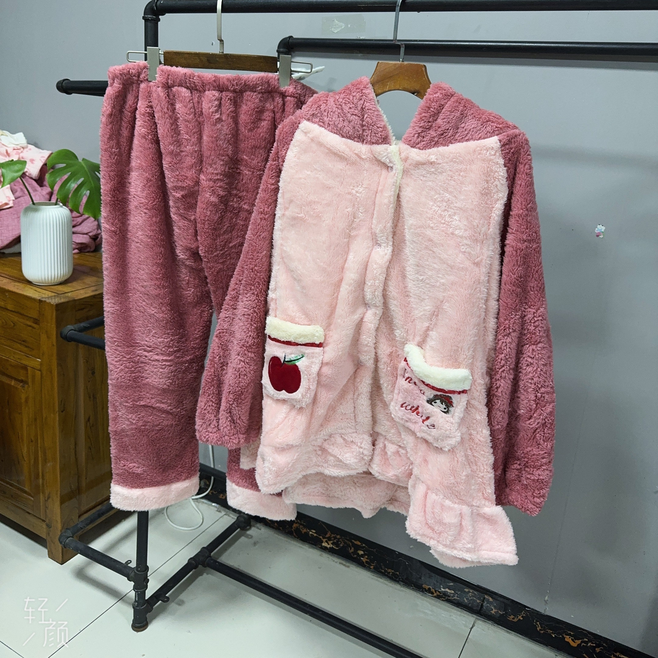 月子服秋冬季产后珊瑚绒加厚喂奶专用法兰绒哺乳睡衣孕妇睡衣家居,淘宝优惠券,粉丝福利购,淘宝优惠卷