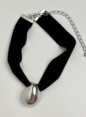法式复古黑色宽丝绒choker项圈蛋型水滴吊坠项链轻奢高级感颈链女